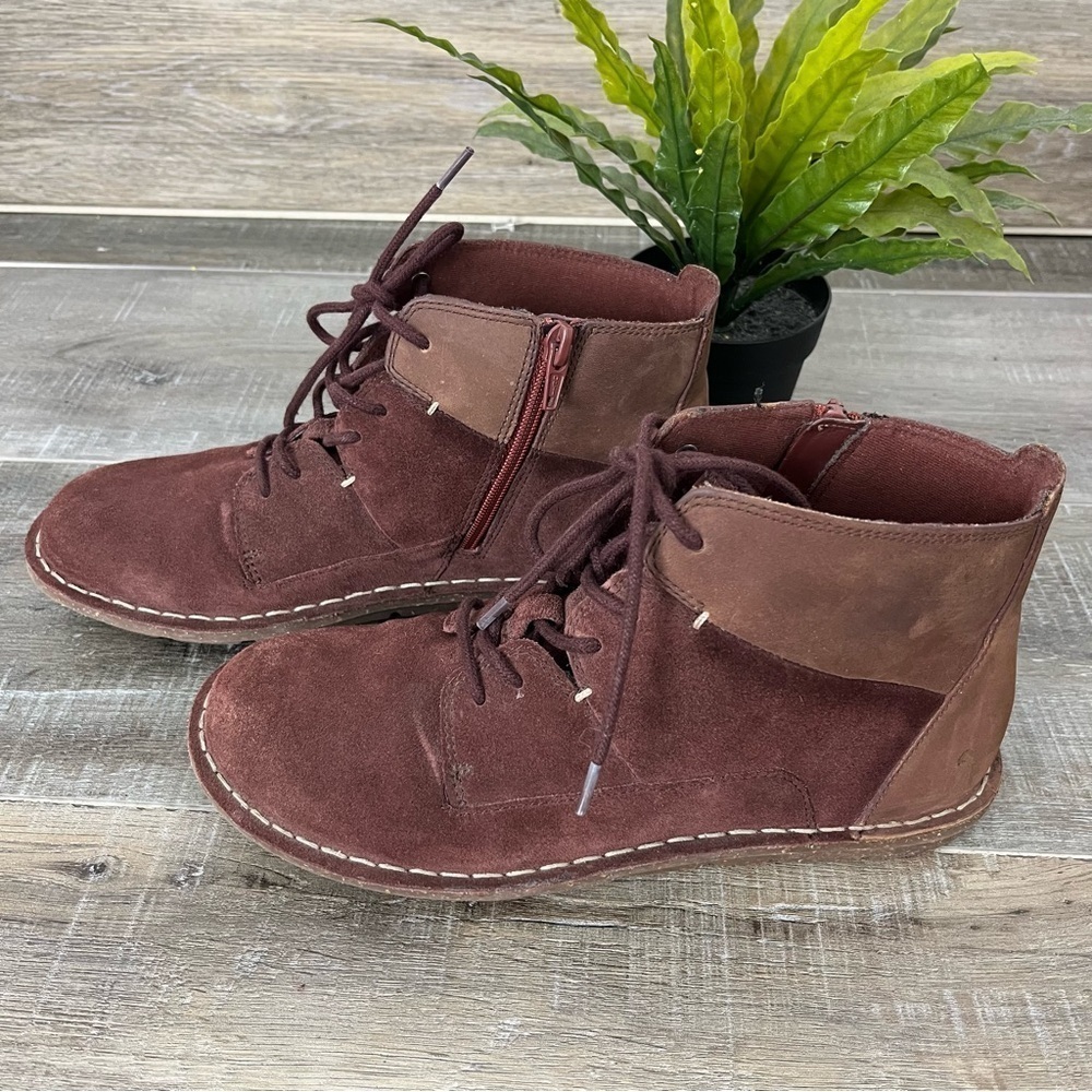 CLARKS Tamitha Key Mahogany Laced Ankle Boot Side Zipper Women’s Size 7 - Picture 2 of 16
